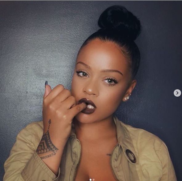Rihanna are o sosie! Cum arată tânăra de 23 de ani care seamănă perfect cu vedeta | FOTO & VIDEO