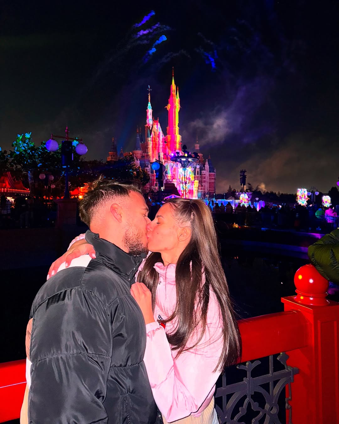 Cine sunt Mitzuu și Ariana de la „Power Couple România”. Cuplul e extrem de iubit de adolescenți