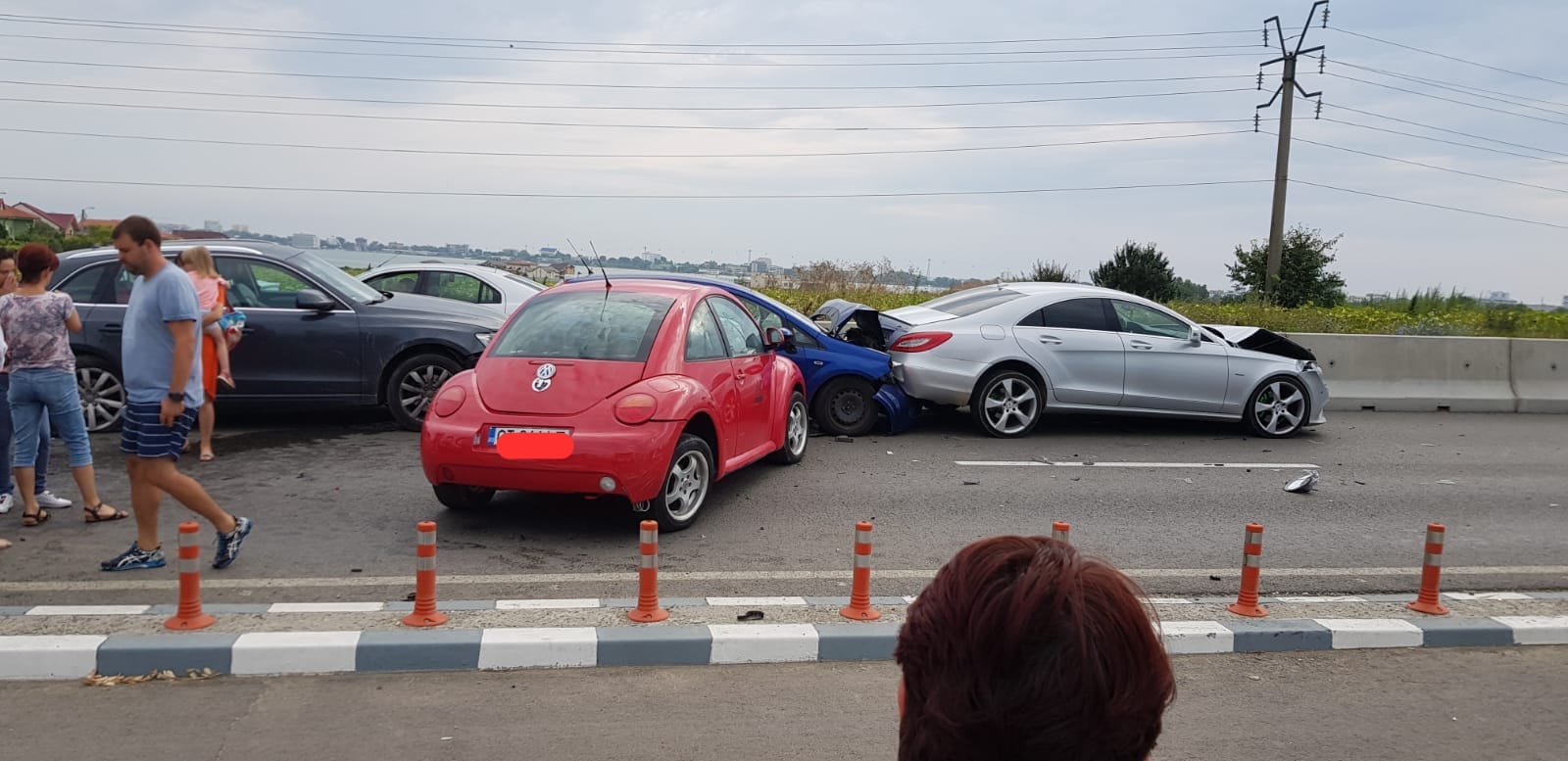 FOTO/ Accident în lanț cu șapte mașini la intrarea în municipiul Constanța. Drumul a fost blocat peste două ore