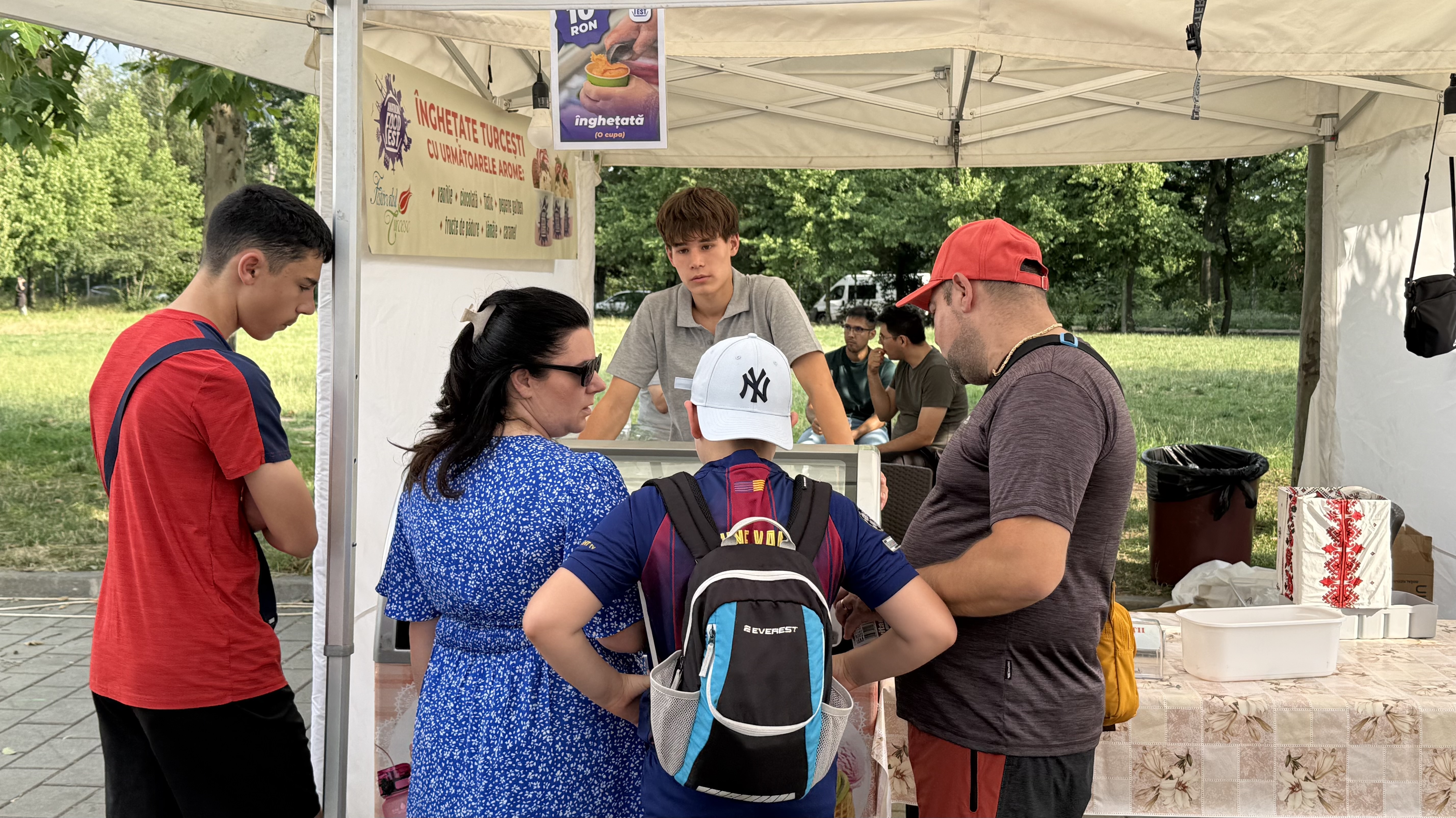 Cât costă șuberekul și kebabul la Festivalul Turcesc de la Arena Națională. Baclavaua e la mare căutare