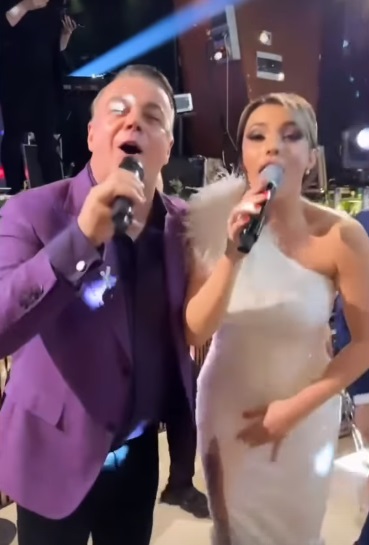 Diana Enache și Ionuț Vîntu și-au botezat fetița. Bunicul Adrian Enache a fost în centrul atenției la petrecere, unde a și cântat