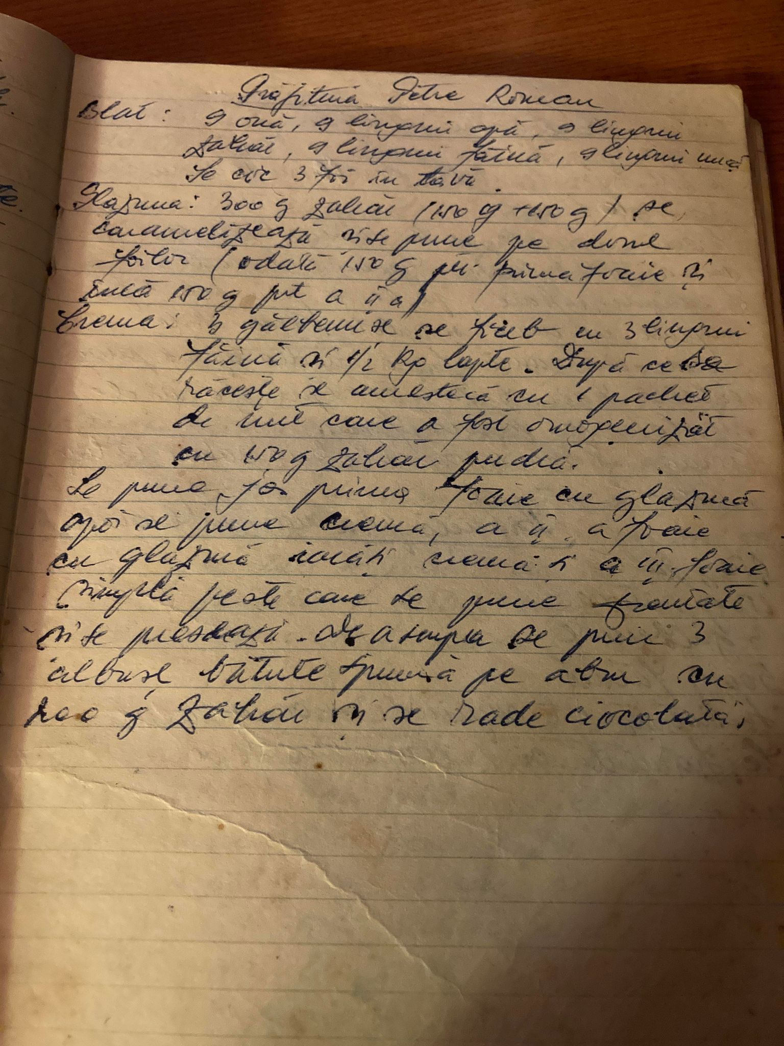 De la prăjitura „Ochelarii lui Ciorbea” la „Petre Roman” și „Poșeta Elenei Udrea”. O cercetătoare a gătit și degustat cinci rețete cu nume de politicieni