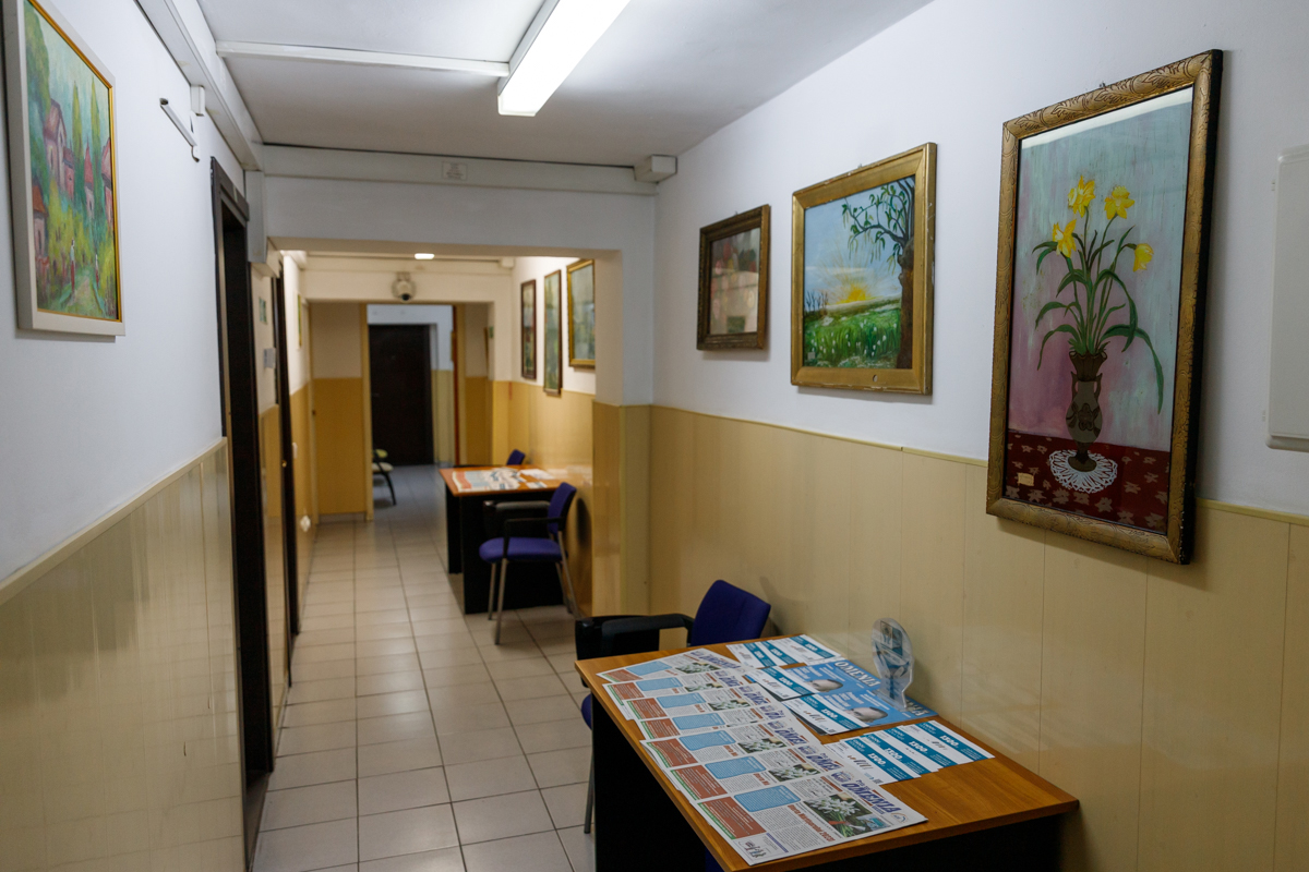 Paște pe datorie. Românii care se împrumută la C.A.R. ca să aibă ce să pună pe masă de Sărbători: „Sarmale nu mai mâncăm, mai reducem din meniu”