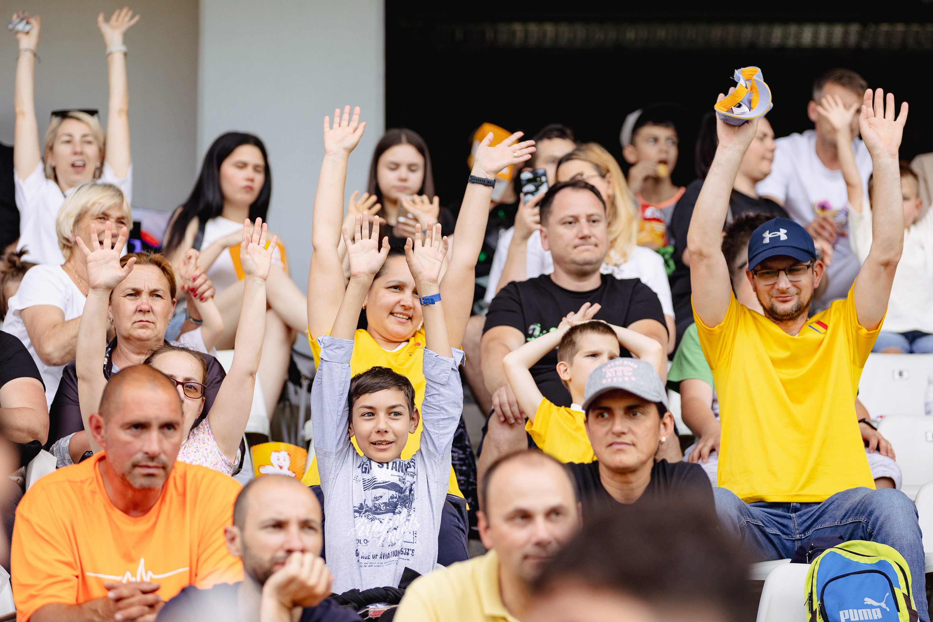 Fotbaliști și influenceri au jucat pentru Mario și Medeea, frații bolnavi de paraplegie spastică. La evenimentul caritabil, parte a campaniei Fundației Ringier, s-au strâns aproape 21.000 de euro