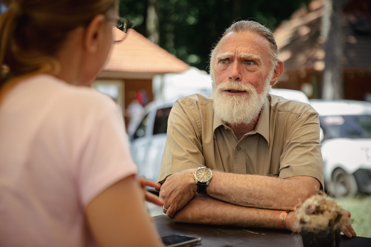 „Rușii practică teroarea și au făcut-o mereu, este natura lor”. Interviu cu un cercetător american care a studiat istoria extremismului în lume