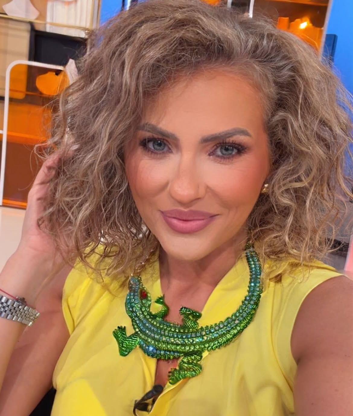 Imagini din curtea Mirelei Vaida. Cum arată piscina de 30.000 de euro: „Mi s-a părut un preț corect”