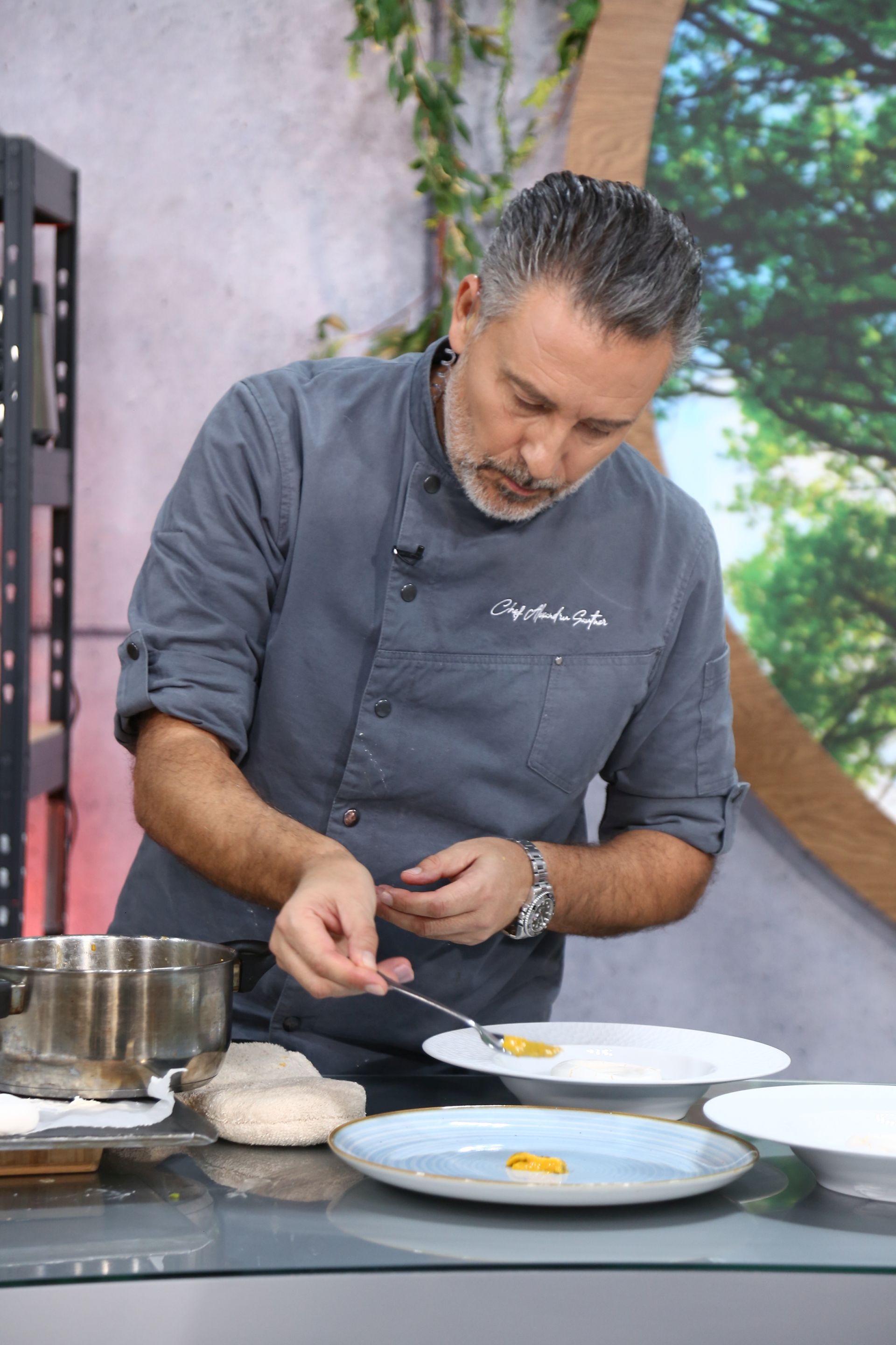 Chef Alexandru Sautner a vorbit despre viitorul câștigător „Chefi la cuțite” și a spus cum se înțelege cu jurații emisiunii
