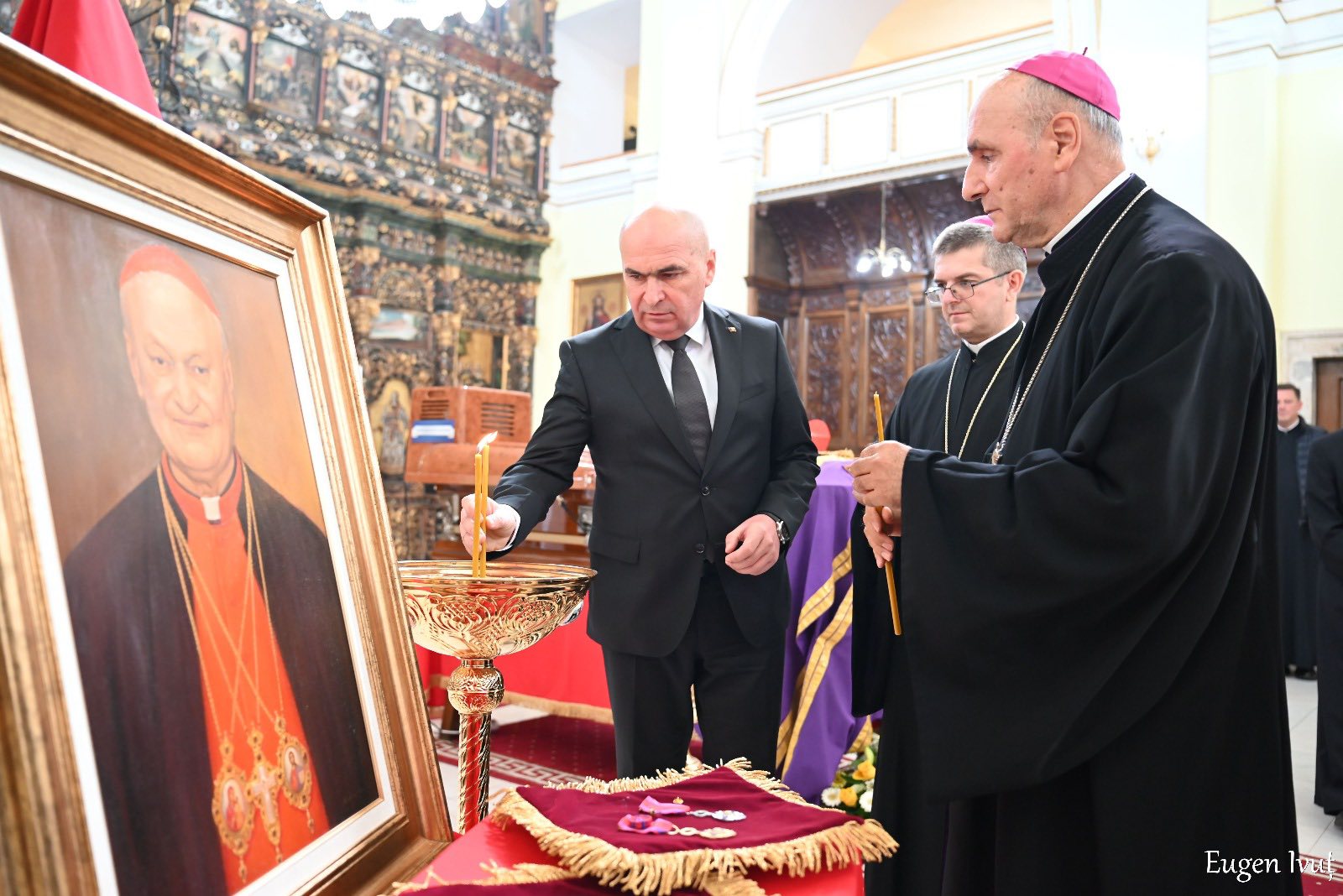 Ilie Bolojan, prima reacție după ce s-a spus că s-a căsătorit în secret cu Ioana, partenera sa: „Uneori afli lucruri noi despre tine”