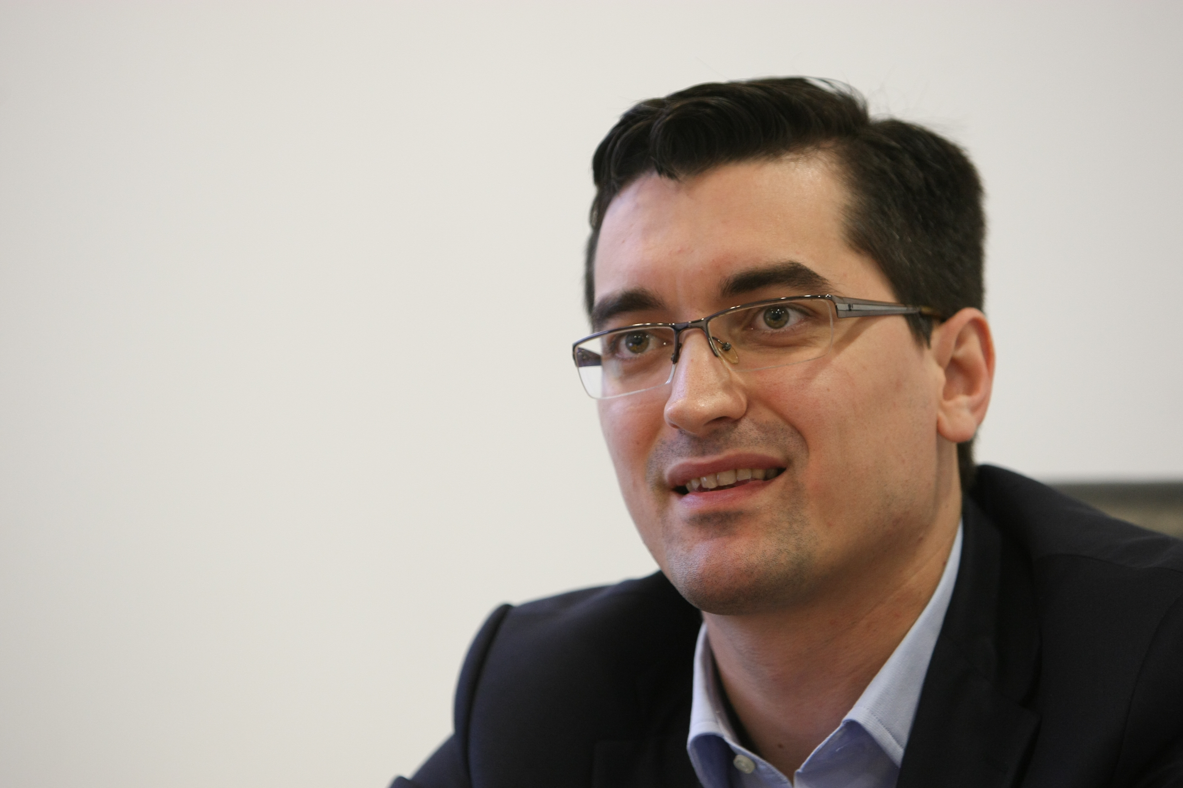 Iordănescu și-a asigurat buncărul de la Euro 2016: ”Nici măcar dronele nu vor zbura deasupra hotelului”. Burleanu: ”E inadmisibil ca o echipă din play-out să joace în Europa”. Ce face FRF cu insolvenții. Modelul sârb