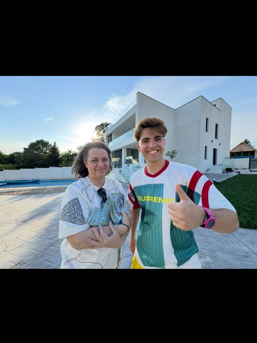 Bisoi Petruț, prima reacție după ce a fost condamnat la închisoare. Decizia luată de celebrul vlogger