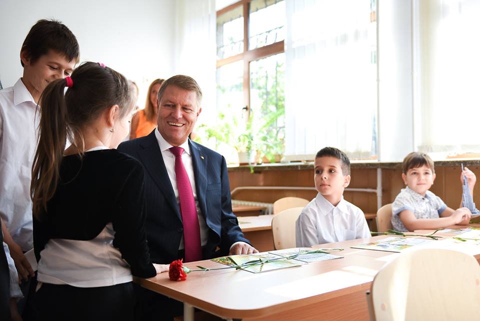 Klaus Iohannis, la 59 de ani și pe final de mandat la Cotroceni: De la România lucrului bine făcut, la conflict cu Puterea politică