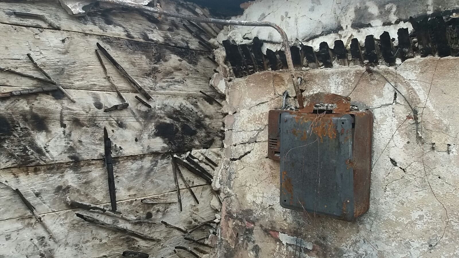 REPORTAJ: Ruinele unei biserici făcătoare de minuni din comuna doljeană Murgași, învăluite în mister| VIDEO