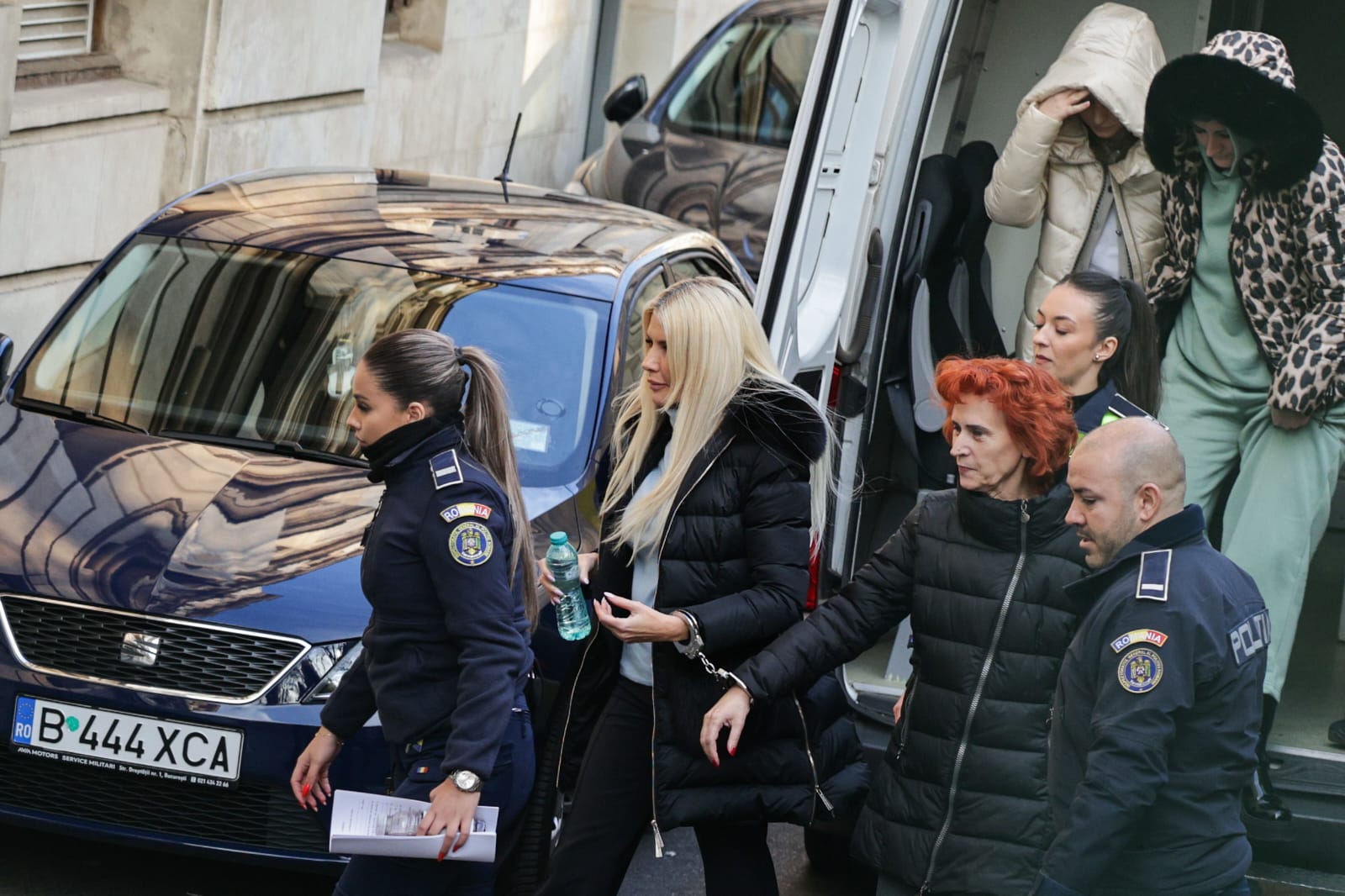 Laura Vicol și soțul Vladimir Ciorbă au plecat de la Curtea de Apel. DIICOT a cerut arestare preventivă, instanța a rămas în pronunțare