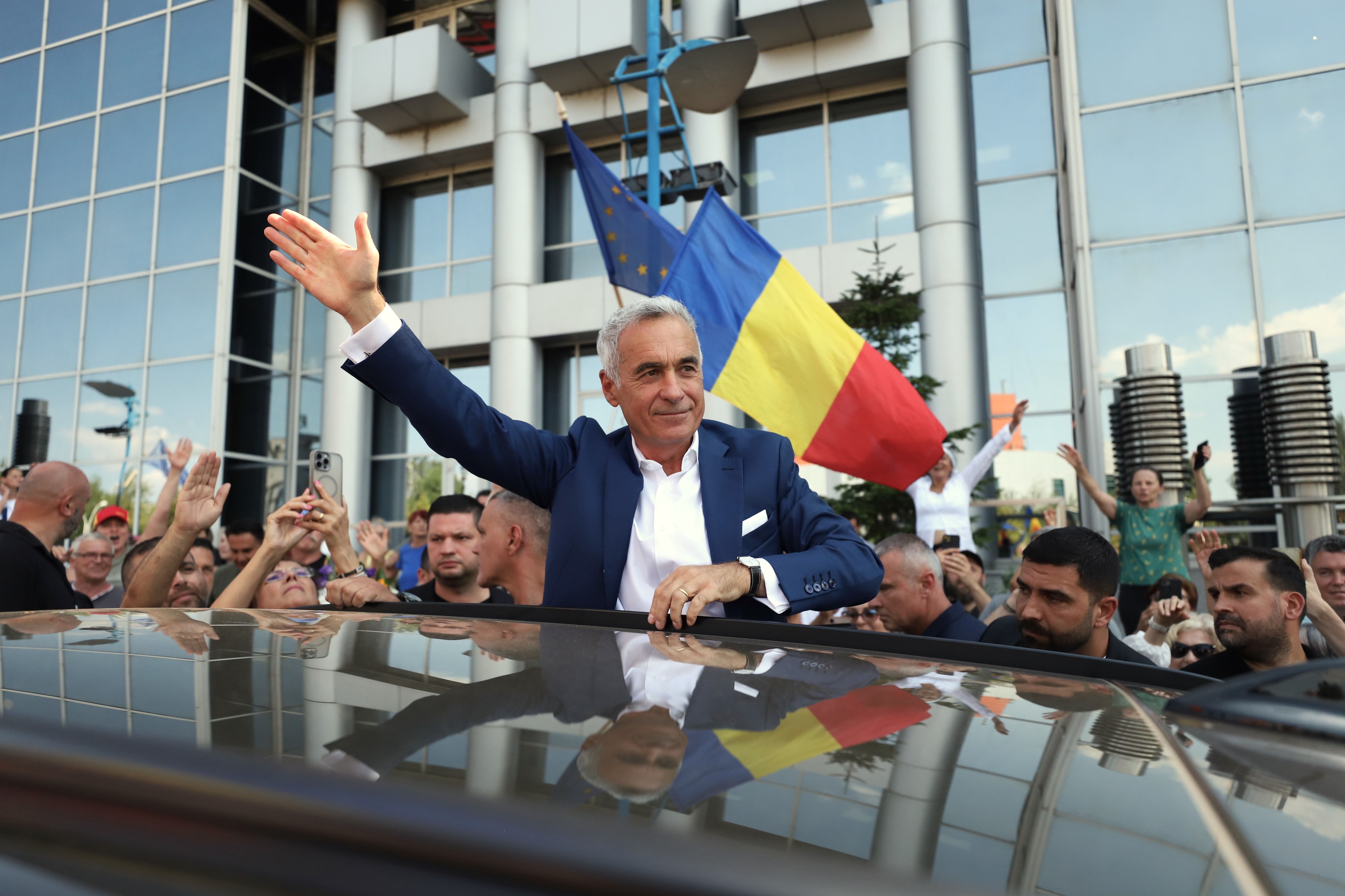 Călin Georgescu are în conturi zeci de mii de euro și niciun leu, însă spune că cine renunță la leu, renunță la suveranitate: „Leul este al românilor"
