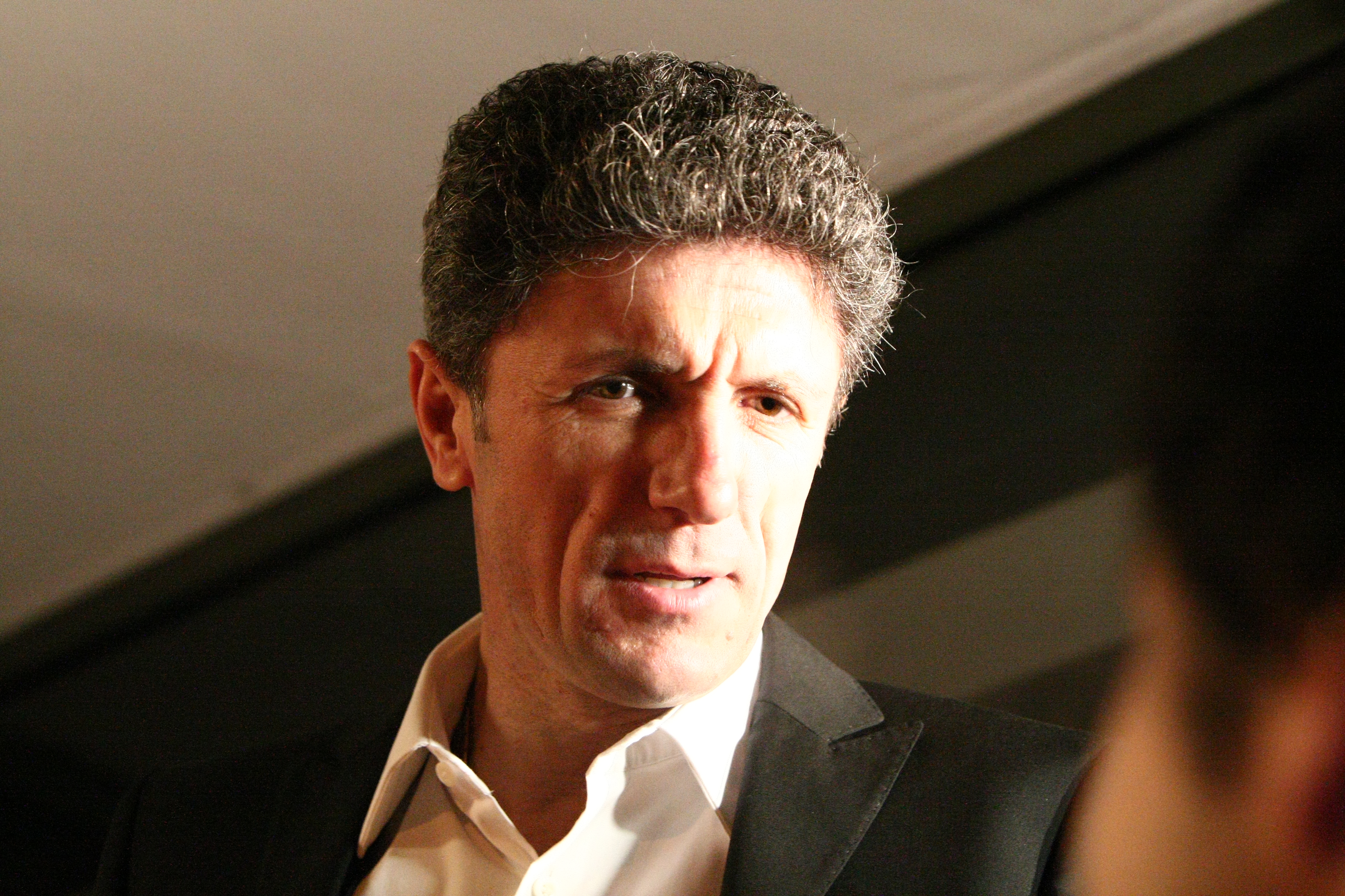 Gică Popescu a refuzat Steaua și vrea să lucreze cu Gică Hagi! ^Olteanul mai are câteva săptămâni, până la eliberare! Încurajări de la FC Barcelona / EXCLUSIV