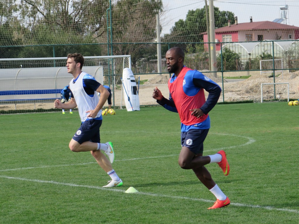 Pace în Antalya. "Totul a reintrat în normal". "Lupii" dau totul la antrenamente / GALERIE FOTO
