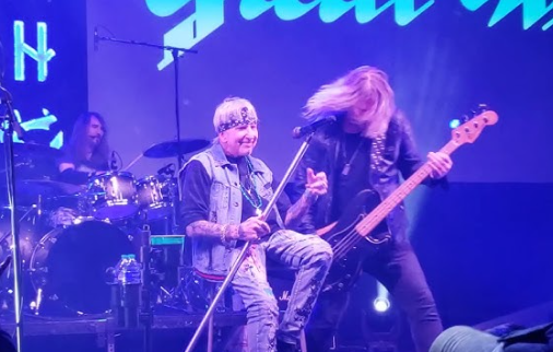 Gyászol a metálzene világa: meghalt Jack Russell, a Great White énekese