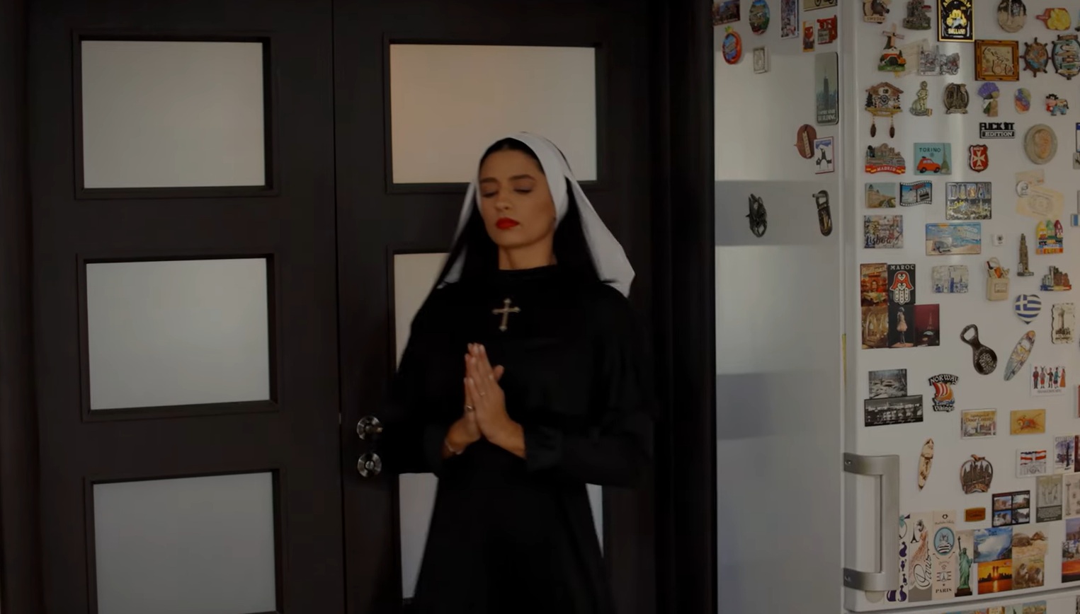Cum s-au costumat Oana Gherman și Sergiu Costache de Halloween: „Într-un joc nebun, orgoliile sunt puse la încercare”