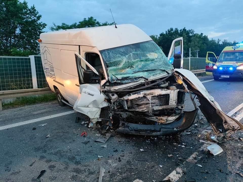 Trei români au murit într-un groaznic accident în Polonia. Încă unul e în spital, grav rănit