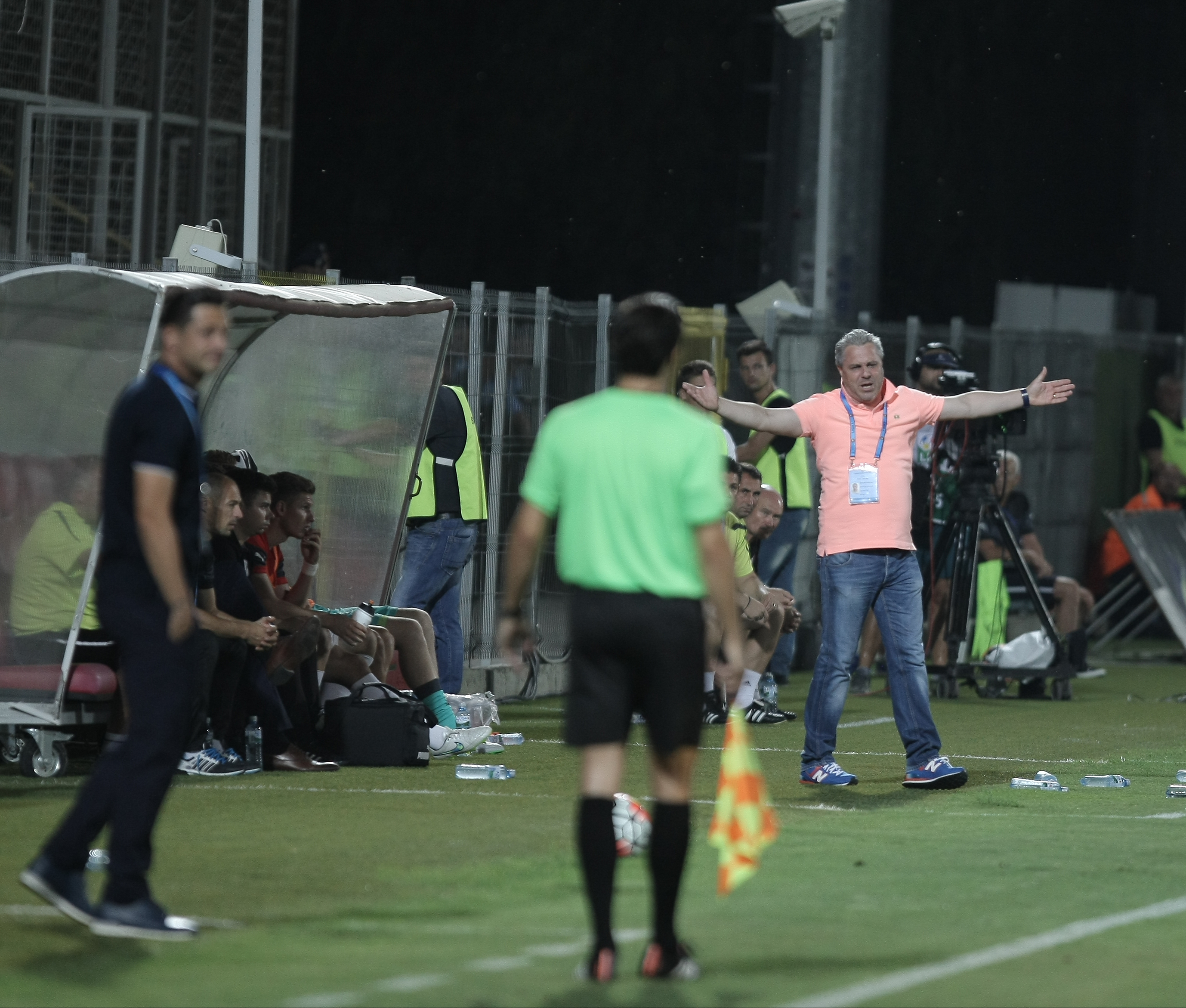 Liga I: Astra  - Steaua 2-0. N-au mers cu Steaua, au fost cu Astra! Trei goluri anulate campioanei en-titre de brigada lui Colțescu! ^Campioana, gafă de amatori: legitimația lui Muniru!