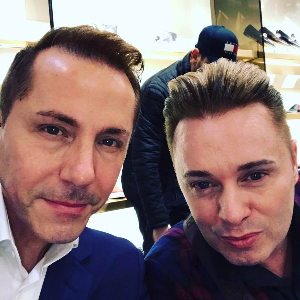 Primul cuplu gay din UK s-a destrămat după 32 de ani. Ruptura s-a produs după ce fiica lor a venit acasă cu iubitul ei