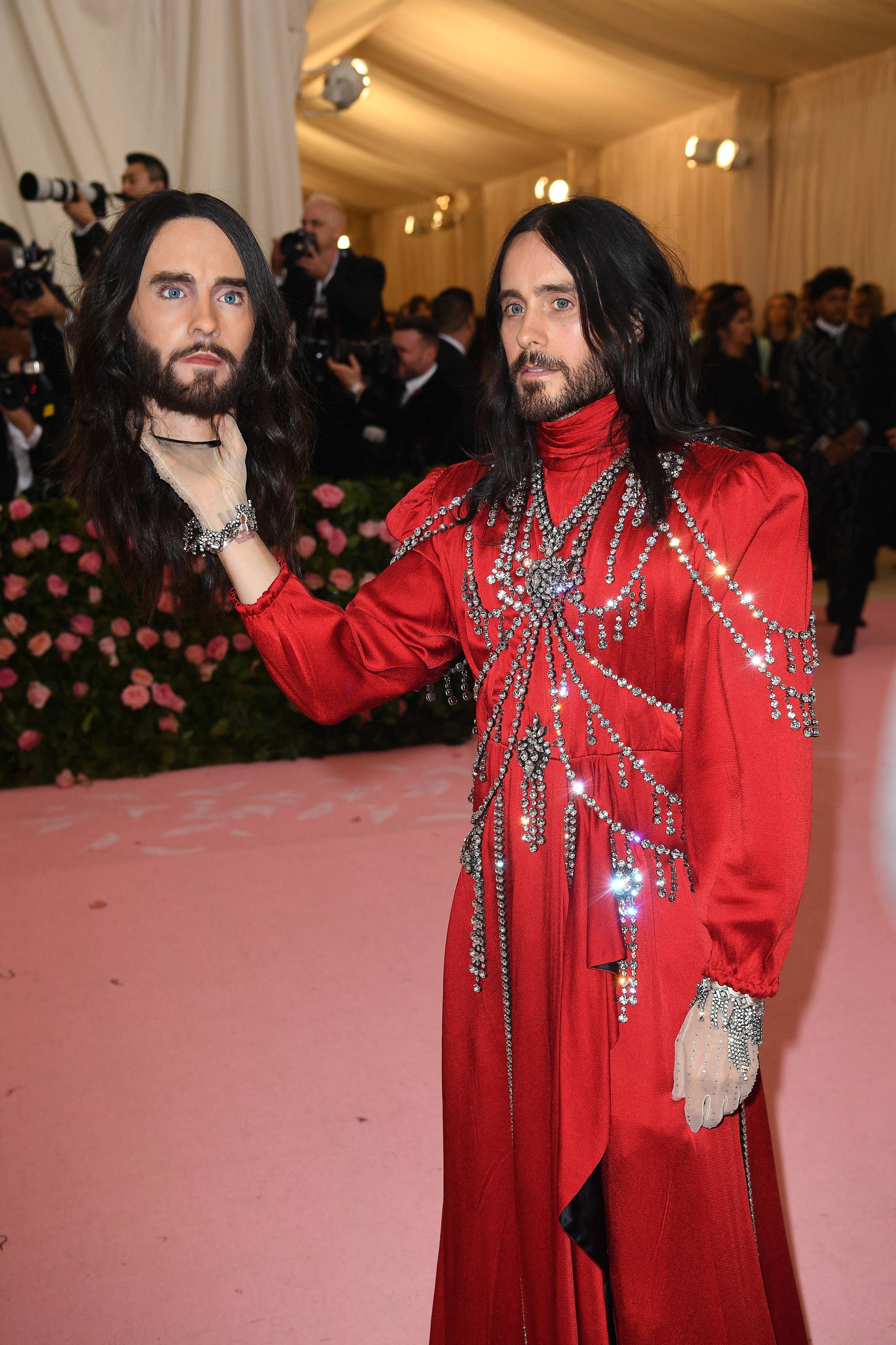 Cele mai controversate ținute din istoria Met Gala. Apariții care au stârnit reacții globale