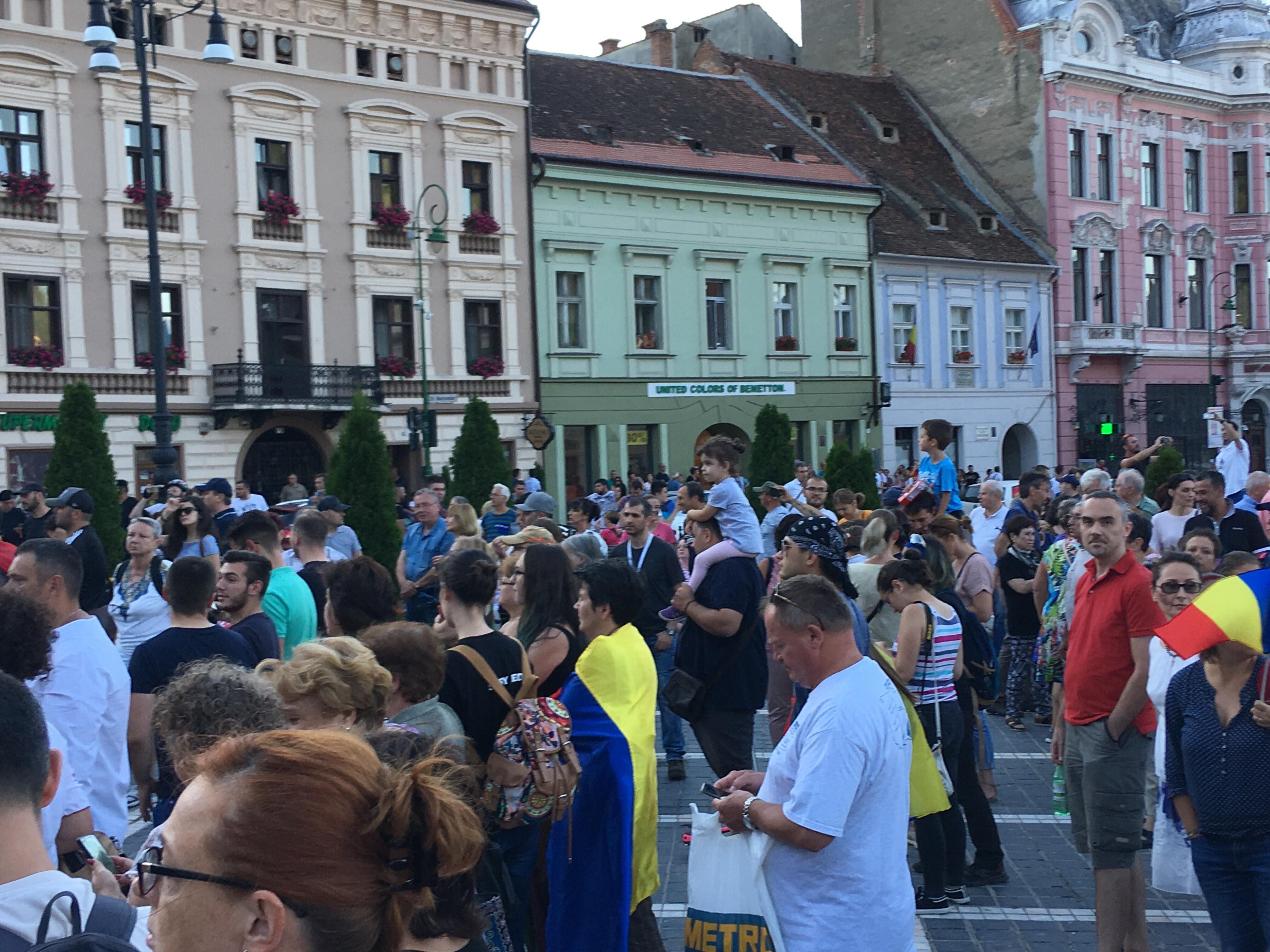 Manifestații de amploare pentru susținerea Mitingului Diasporei de la București în Sibiu, Braşov, Iaşi şi Bistriţa și Timișoara