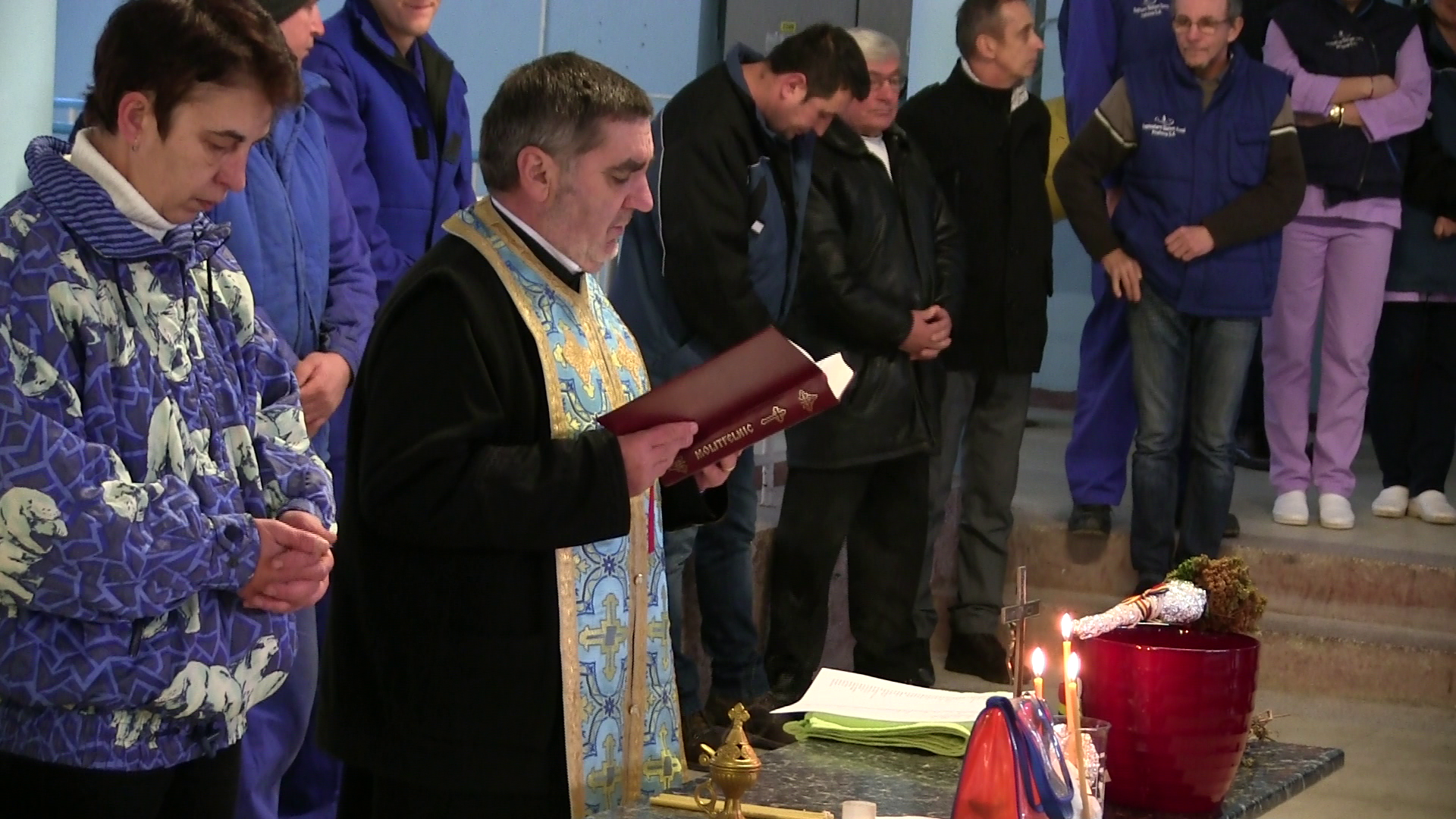 FOTO| Agheasmă la robinete pentru zeci de mii de prahoveni. Cum este posibil acest lucru