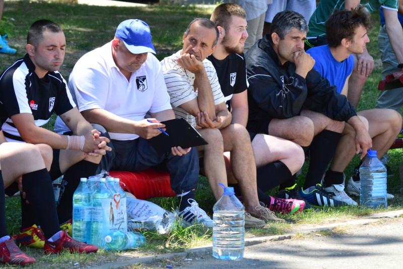 Sportul și Grivița, cele mai vechi echipe, își dispută întâietatea în liga a treia / FOTO