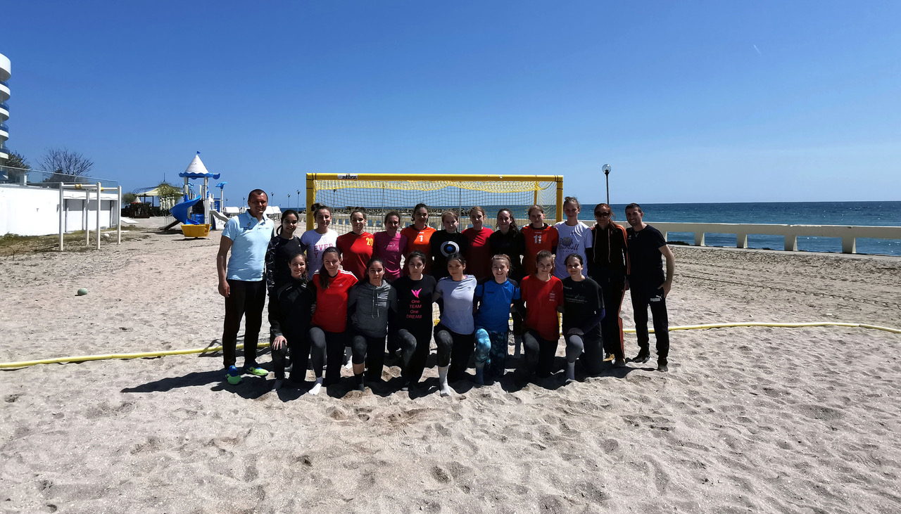 România ar putea organiza Campionatul Mondial de handbal pe plajă în 2022