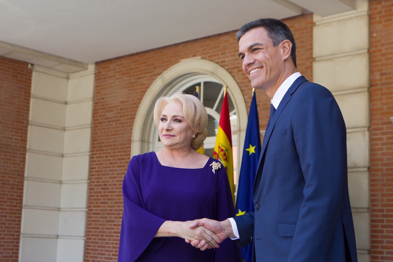 UPDATE/ Viorica Dăncilă, vizită oficială în Spania. A fost primită de omologul său spaniol, Pedro Sanchez (FOTO / VIDEO)