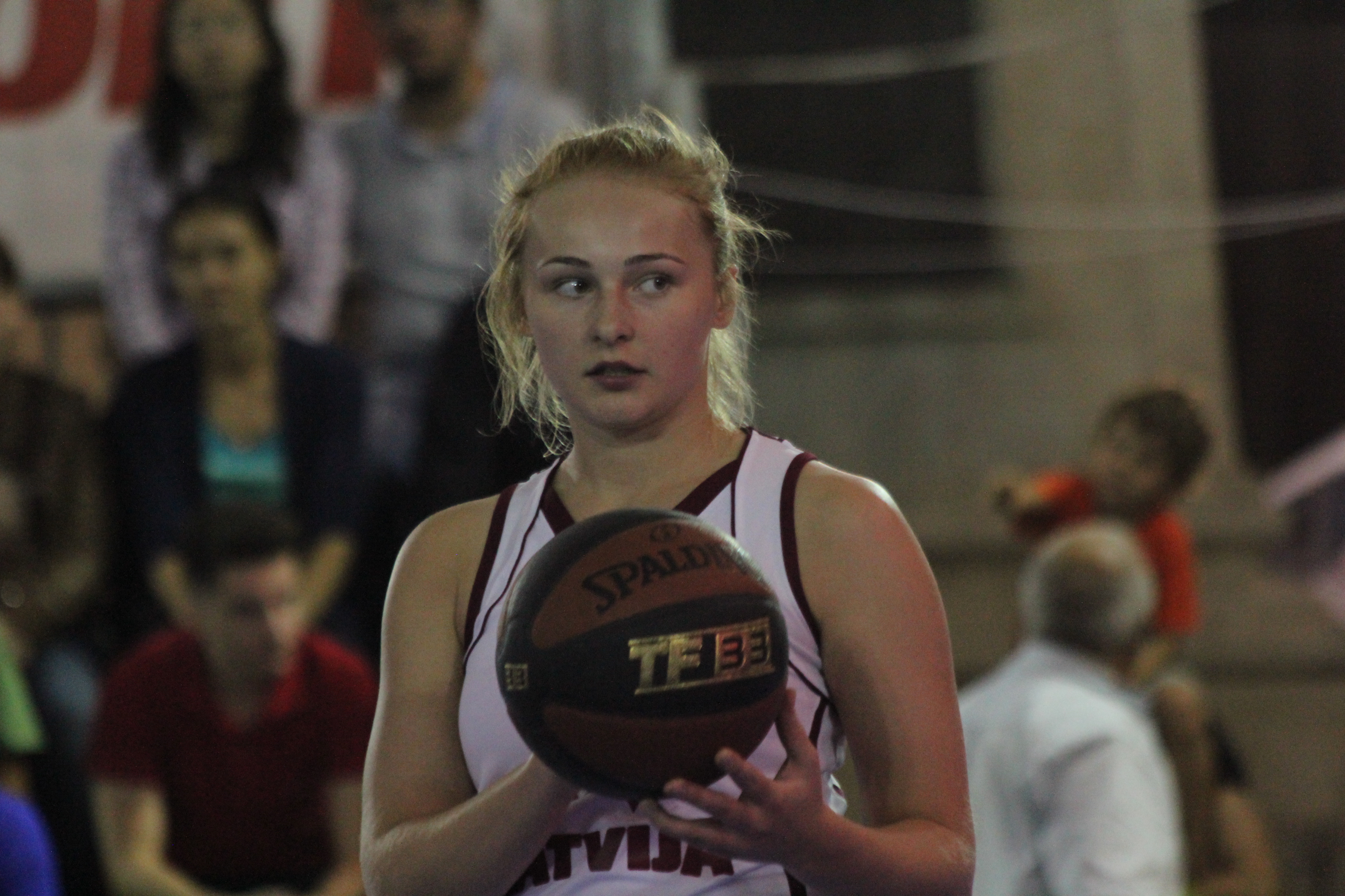 GALERIE FOTO / Echipele României au obţinut victorii pe linie în prima zi a Europeanului de baschet 3x3 