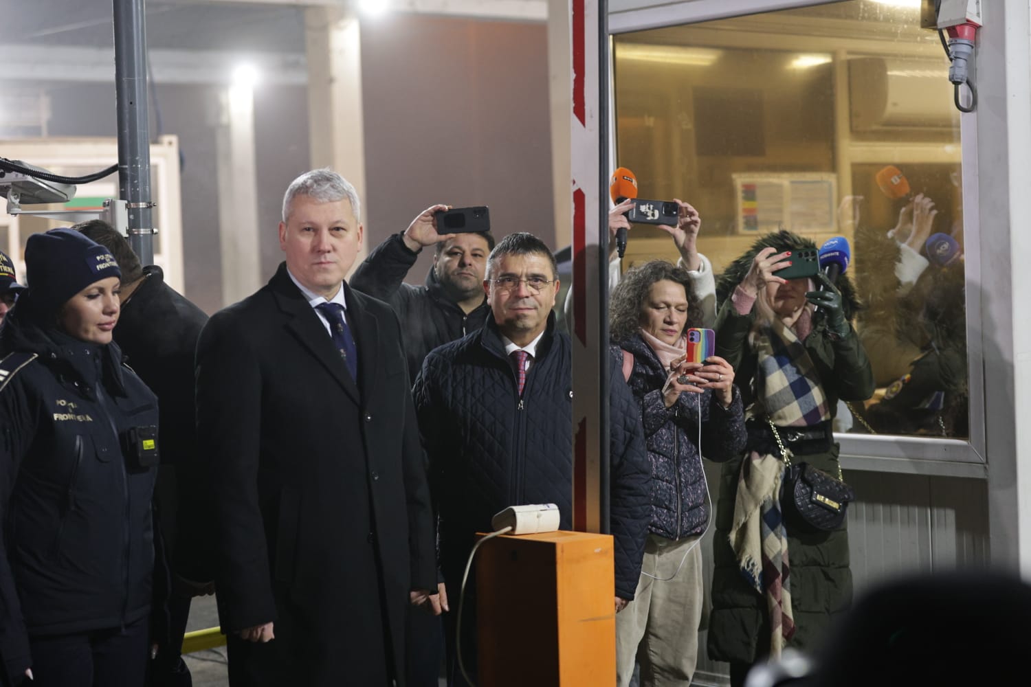 România a intrat în Schengen complet. Miniştrii de interne român și bulgar au celebrat de Anul Nou 2025 aderarea terestră: „Un moment istoric”