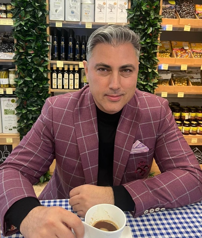 Ce spune Alexandru Ciucu după ce a fost acuzat de fosta soție că i-a agresat tatăl. Designerul rupe tăcerea. „Au existat discuții și certuri”