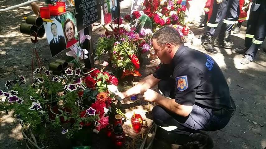Slujbă de pomenire la locul prăbușirii elicopterului SMURD | Autoritățile basarabene vor să ridice un monument în amintirea celor patru victime