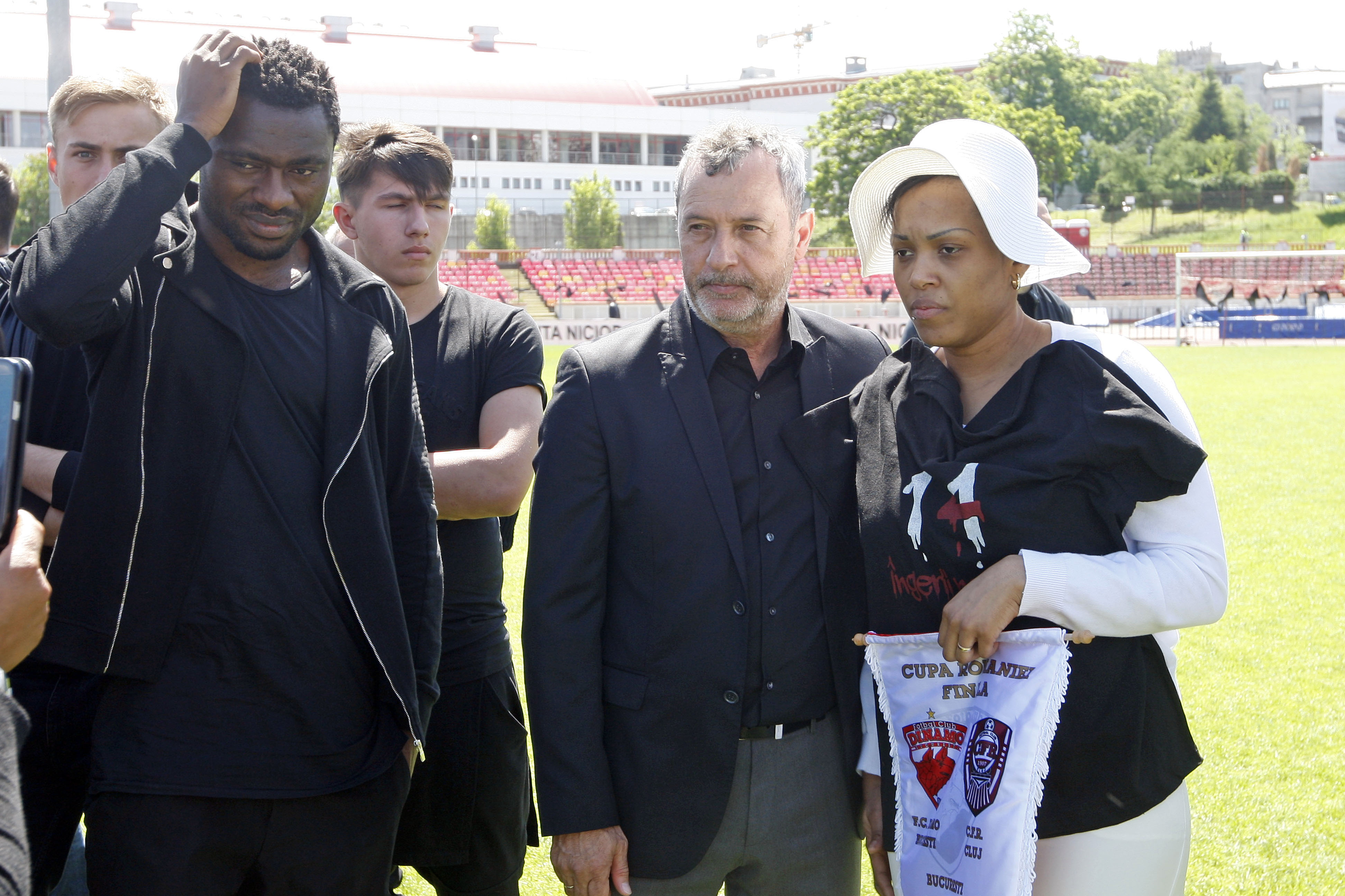 EXCLUSIV / Fratele lui Patrick Ekeng, dezvăluiri în premieră despre decesul fotbalistului. ”Nu stăm noi la mila banilor lui Dinamo. Suferim în tăcere”