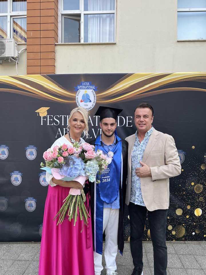 Adrian Enache a dat-o de gol pe fiica Diana, după ce s-a zvonit că aceasta s-a despărțit de Ionuț Vîntu: „E în cea mai fericită perioadă a vieții ei”
