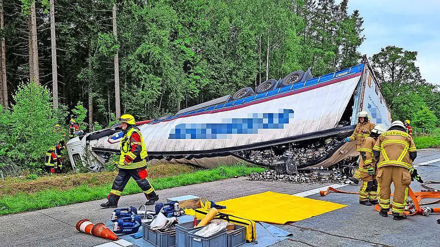 Mărturia tinerei mame în mașina căreia a intrat cu TIR-ul plin cu bere un șofer român, pe banda de urgență a unei autostrăzi din Germania