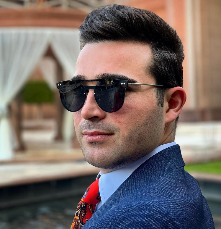 Răducu Mazăre, despre banii pe care îi primea de la tatăl său în timpul facultății: „Mi-a zis să vin cu fiecare cost pe care îl am”.  A studiat în Anglia, în limba portugheză