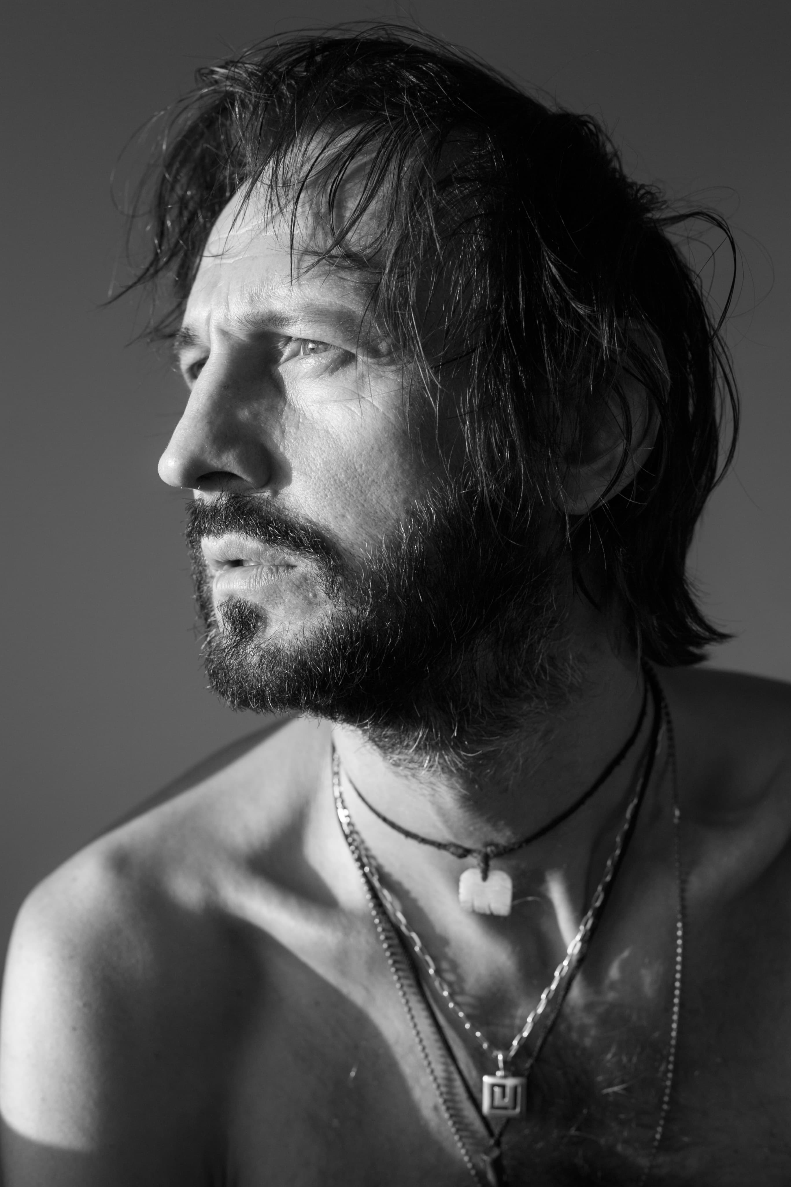 Unde își petrece actorul Bogdan Farcaș ziua de naștere. Pavel Bartoș e implicat direct | Exclusiv