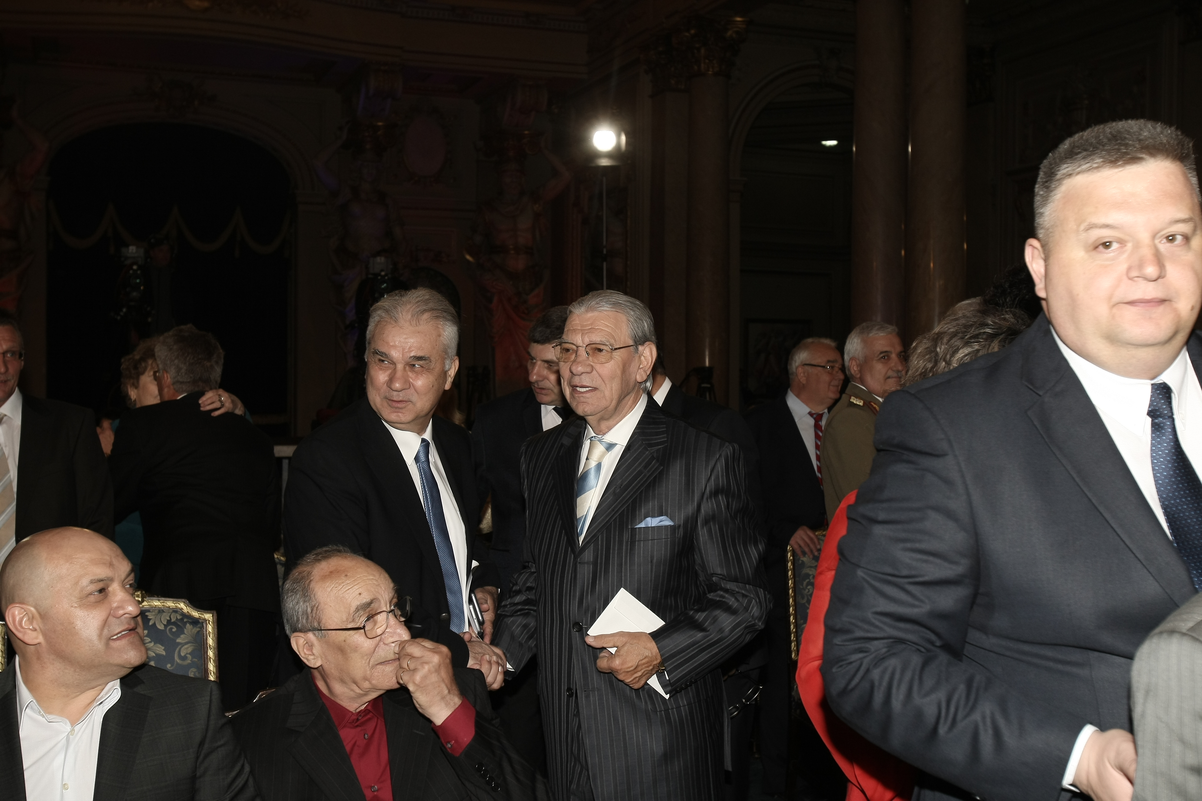 Eroii de la Sevilla au fost premiați de CSA Steaua, cu ocazia împlinirii a 30 de ani de la câștigarea CCE / FOTO și VIDEO