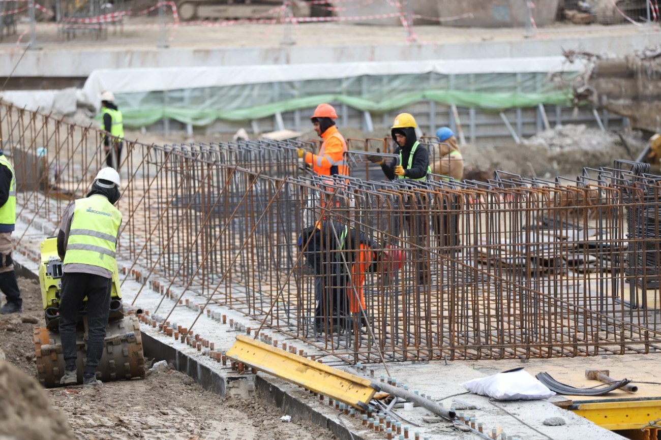 Daniel Băluță anunță când se redeschide traficul în zona Hanul lui Manuc din București. Lucrările la Planșeul Unirii au ajuns la 50%