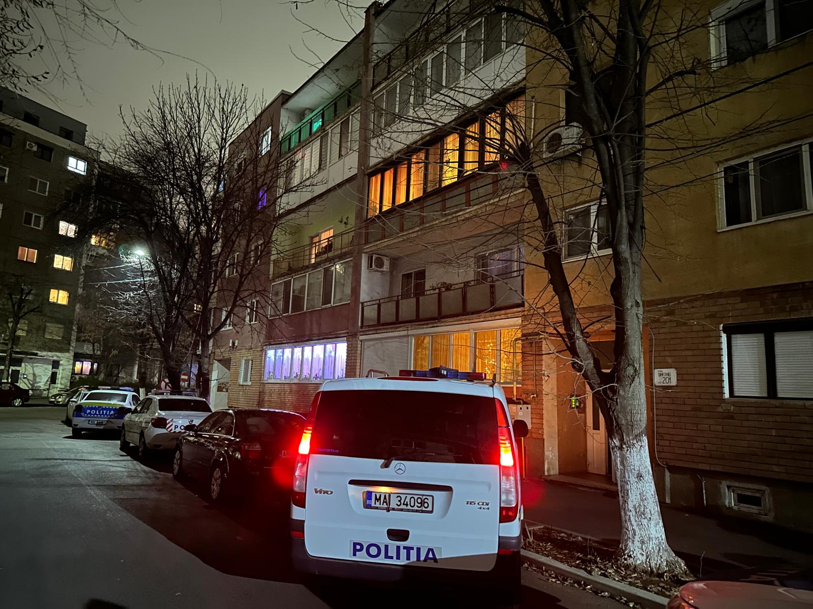 Un bărbat din Arad a găsit o grenadă în apartamentul abia cumpărat și toți vecinii au fost evacuați