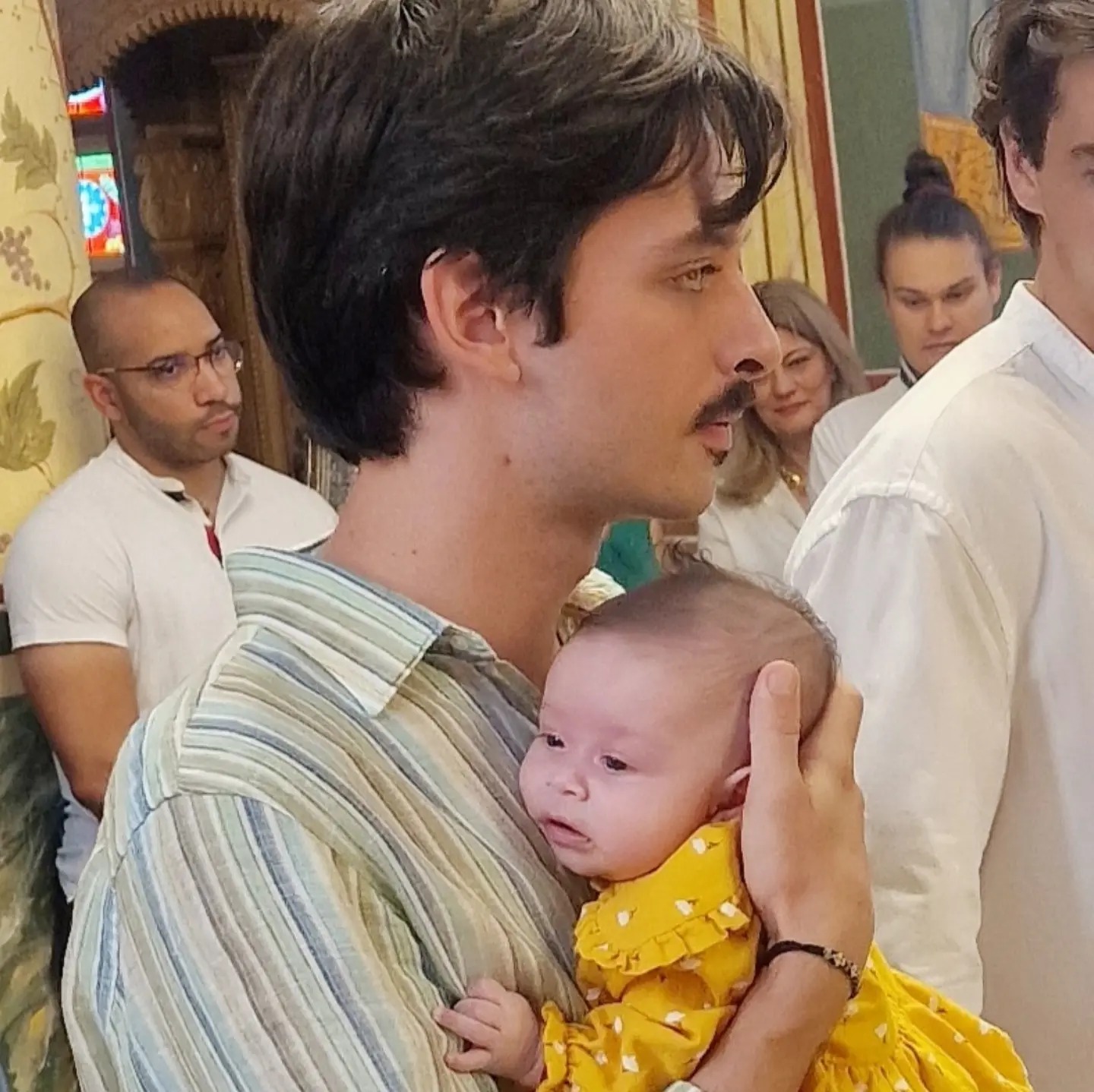 Anca Țurcașiu s-a pozat cu nepoțica Zoe, care are șase luni. Ce au observat fanii actriței: „Să vă moștenească talentul și frumusețea”