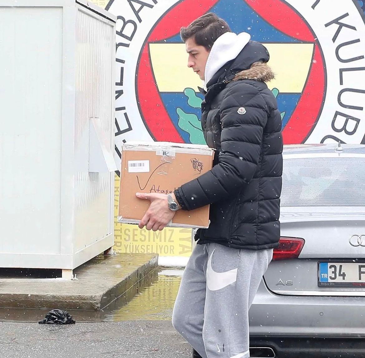 Româncă din Istanbul, voluntară pentru sinistrații cutremurului: „Unii nu au încredere să doneze la autoritățile statului”