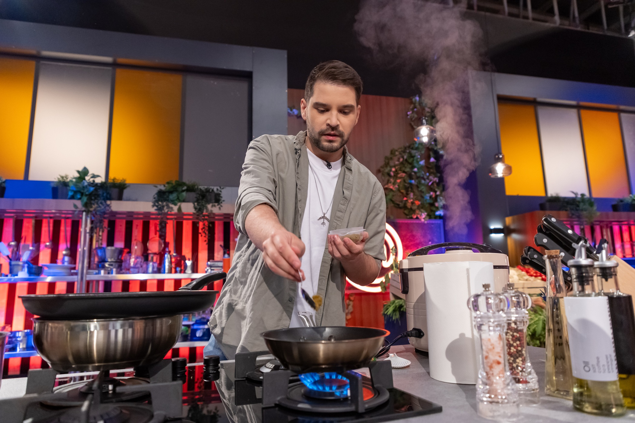 Ce se va întâmpla în prima ediție MasterChef 2025, sezonul 10. Ștefan Măchiță, inginer aerospațial, le ridică semne de întrebare juraților