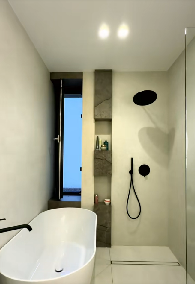 Imagini din casa cu două etaje a lui Virgil Ianțu. Cum arată vila care pare desprinsă din reviste