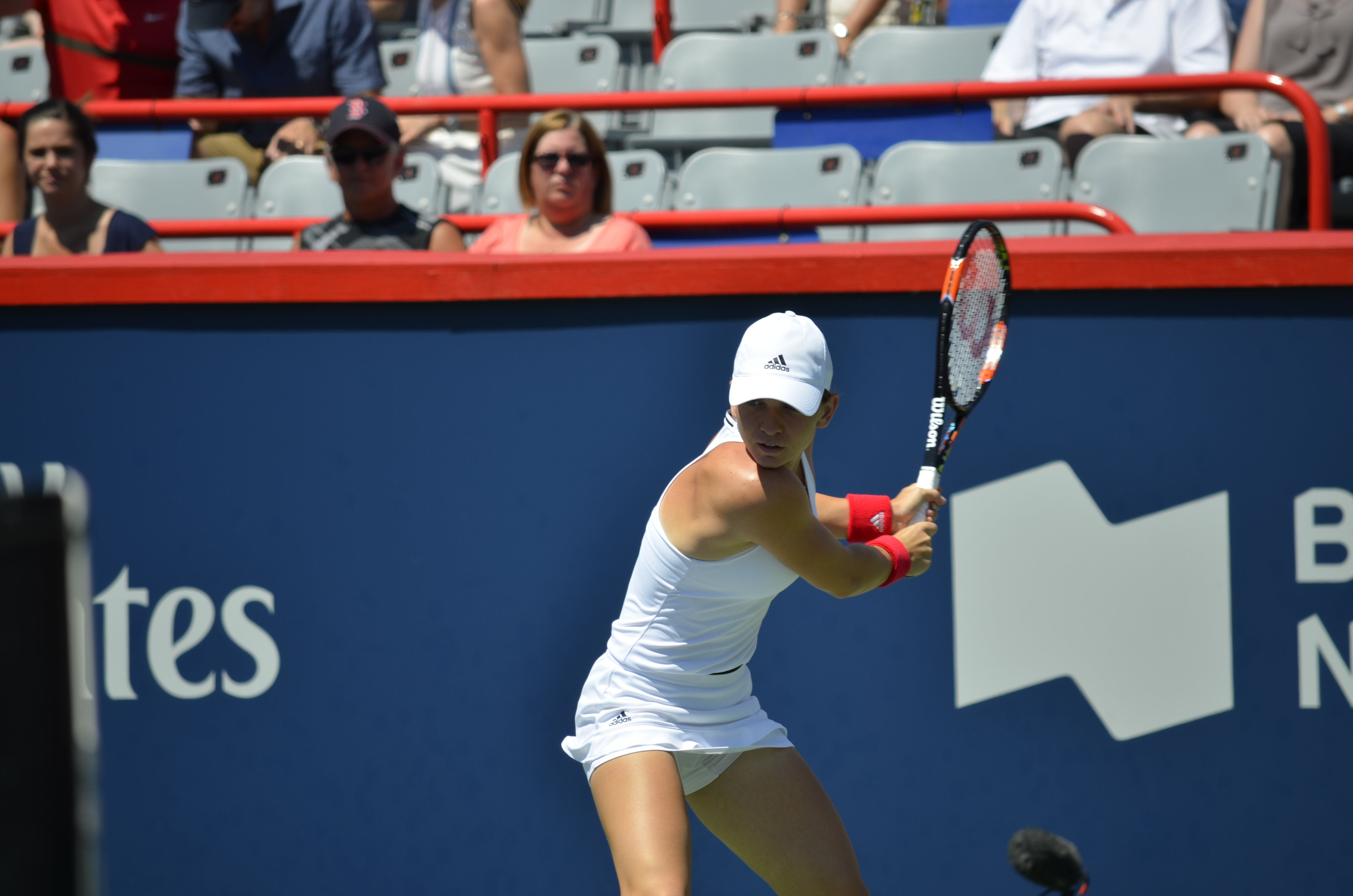 Ce regal la Montreal! Simona Halep a câștigat turneul de simplu, a 14-a a victorie a carierei. Imaginile succesului | FOTO