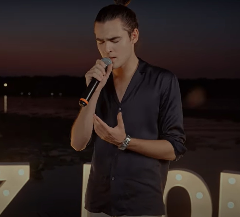 Radu Ștefan Bănică s-a lansat în muzică. Cum sună prima lui melodie și ce i-a transmis Andreea Marin: „Scriu piese de câțiva ani”