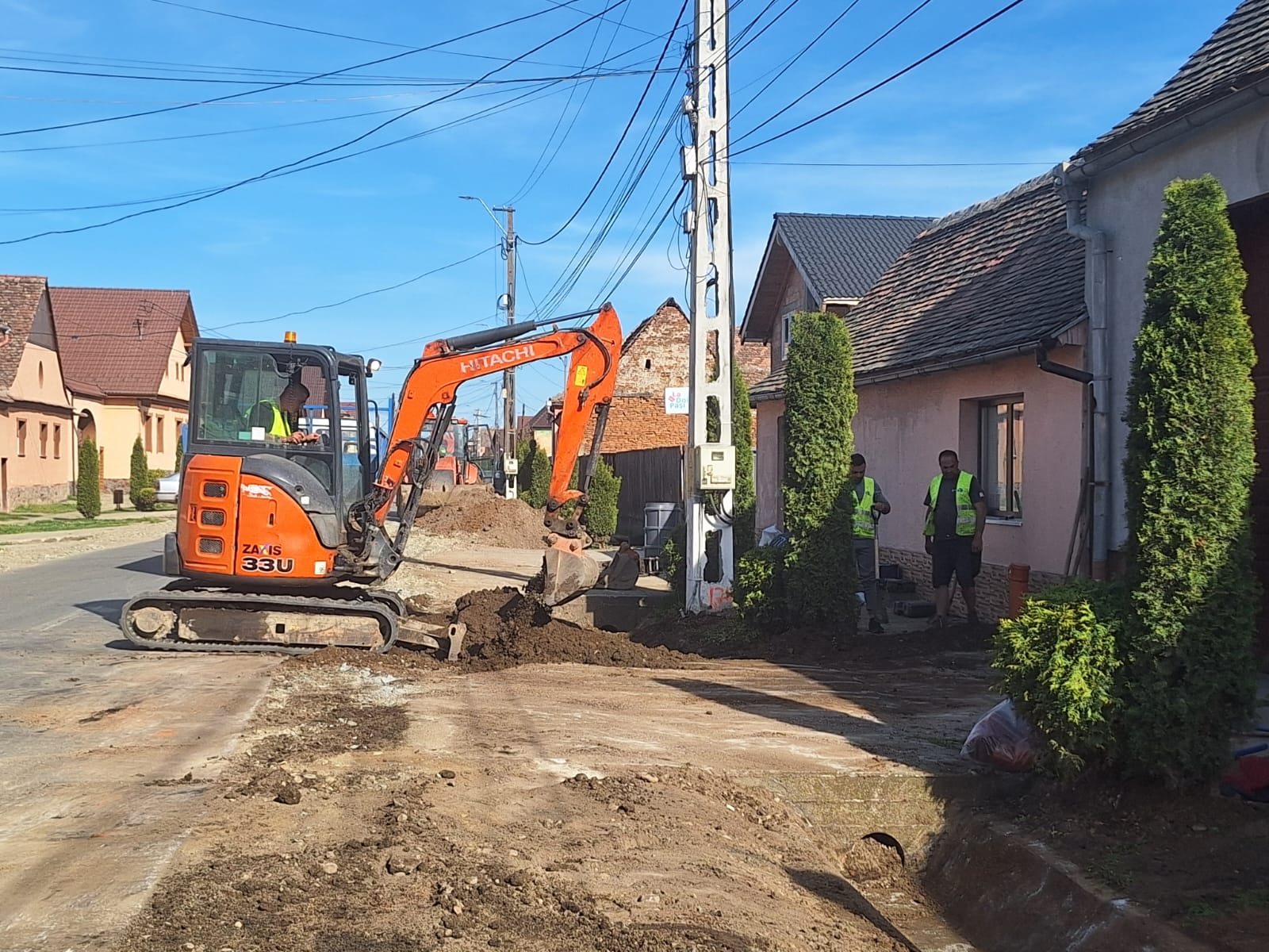 Renașterea miraculoasă a comunei Hoghilag. Localitatea a dispărut din sumarul „Știrilor de la ora 5” și a ajuns celebră pentru Festivalul Tuberozelor